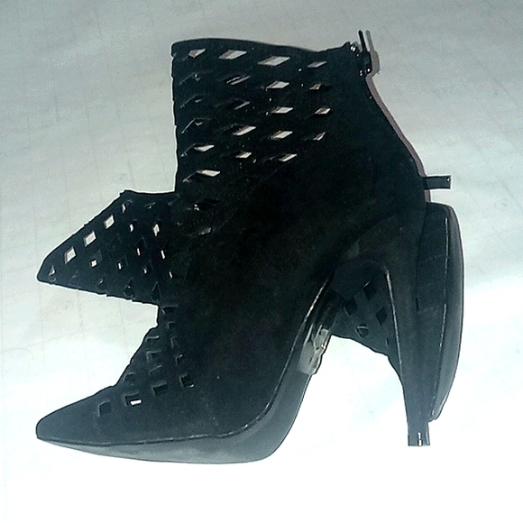 Madison Suede Spike heels - Picture 3 of 4